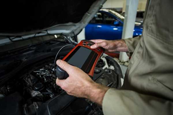 Utilizing On-Board Diagnostics (OBD) Tools for Real-Time Data Analysis